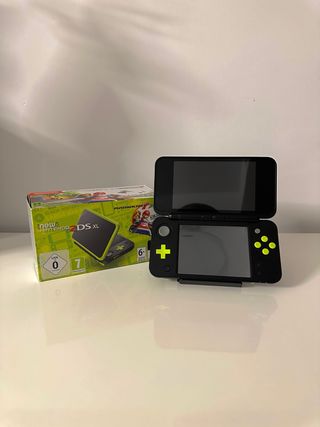New Nintendo 2DS XL Mario Kart Edition