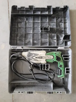 Martillo Perforador Hitachi DH 24PB3