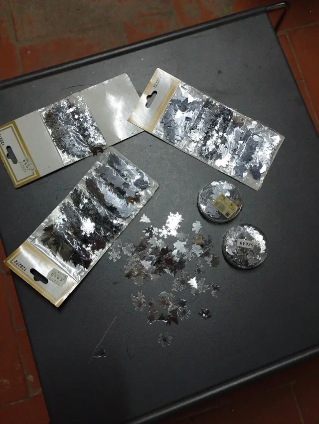 Confetes de Natal Figuras Variadas