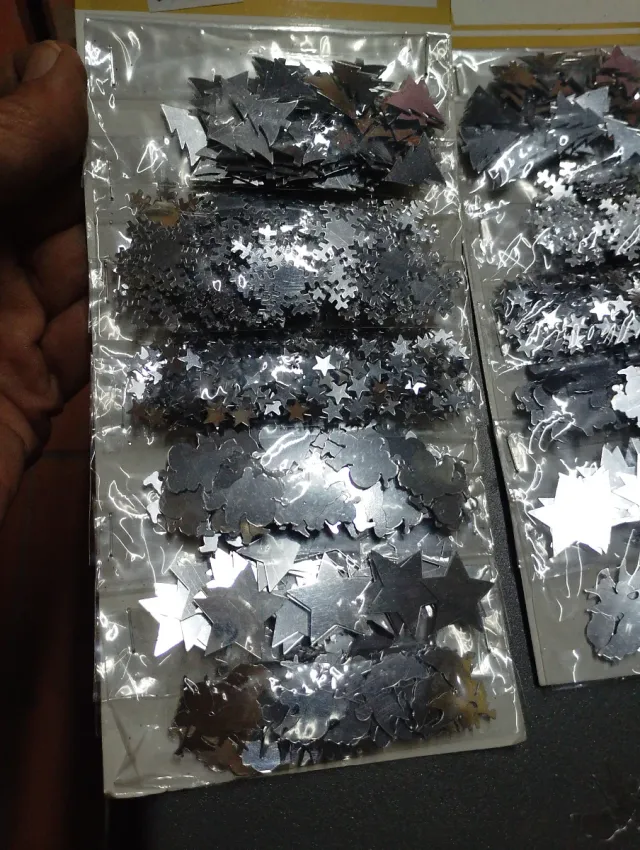 Confetes de Natal Figuras Variadas