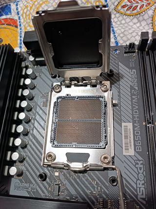 ASRock B650M-HDV/M.2 (reparada)