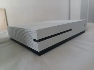 Xbox One S Blanca