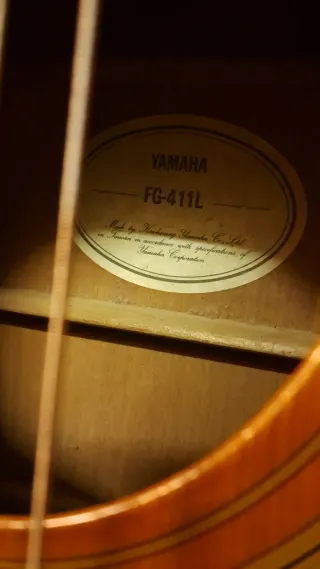 Guitarra Acústica Yamaha Zurda