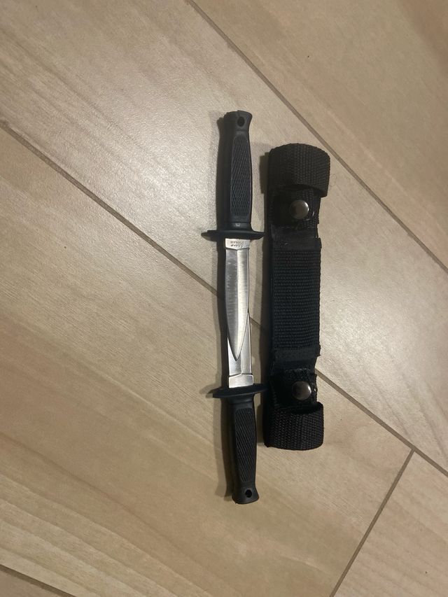 Coltellino con fodero