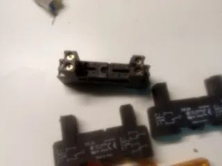 Zócalos para relés