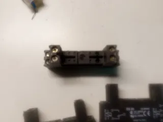 Zócalos para relés