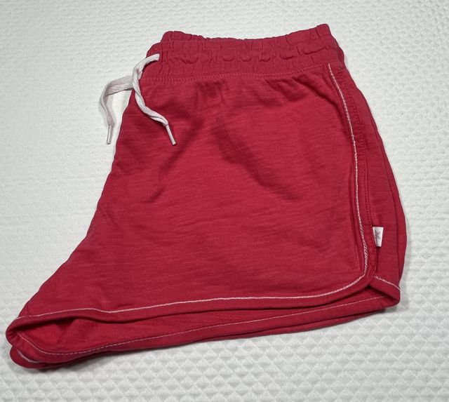 Pantalón corto deportivo niña rojo