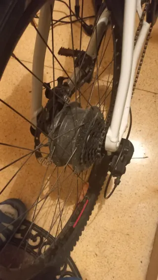 Bicicleta Eléctrica Rockrider ST 100