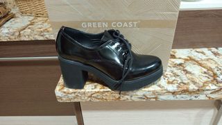 Zapato de tacón Green Coast negro