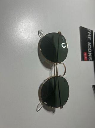 Gafas de sol Ray-Ban doradas