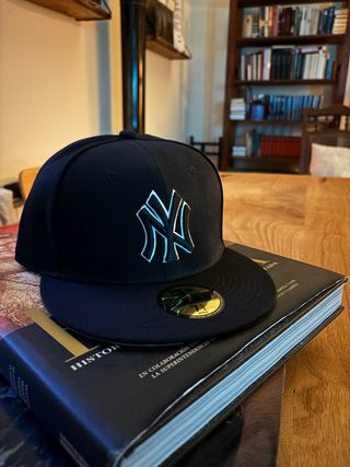 Gorra New Era NY Negra Talla 7 1/2