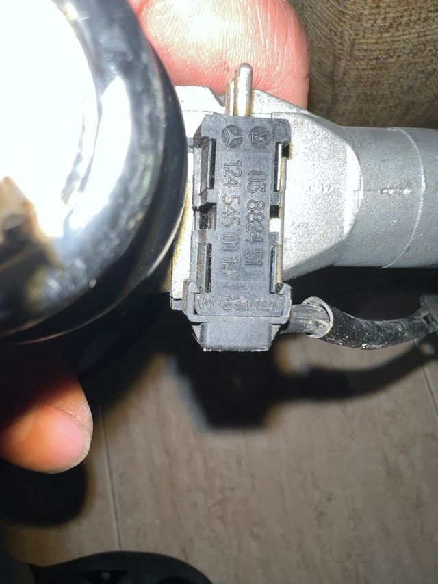 Clausor arranque Mercedes 190( W201)