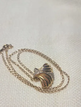 Colgante de plata chapado en oro