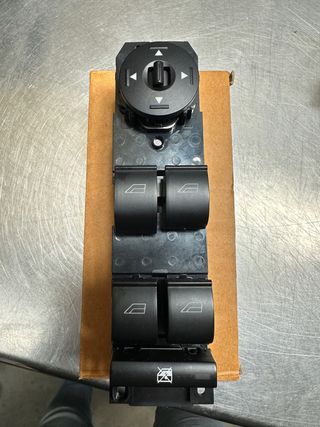 Mando Elevalunas Ford