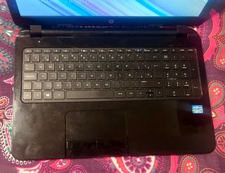 Portátil HP 15 - i3 (2013-2014) • 8GB RAM • 1TB