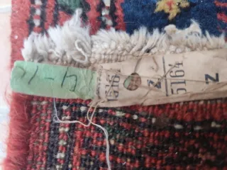 Preciosa alfombra persa antigua de lana