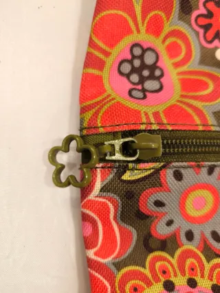 Mochila con estampado floral