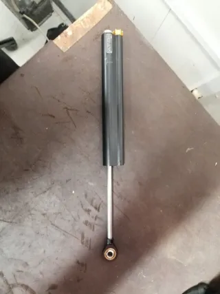 Amortiguador de dirección Öhlins