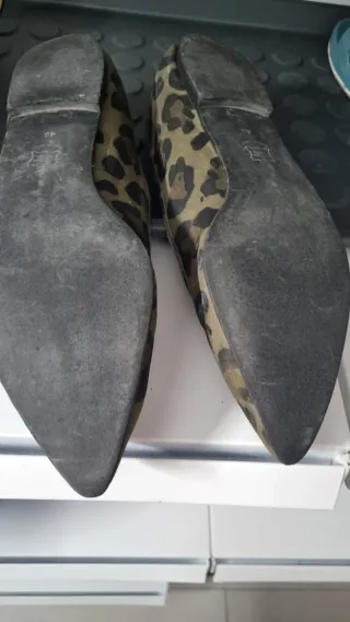 Salones planos estampado leopardo talla 43