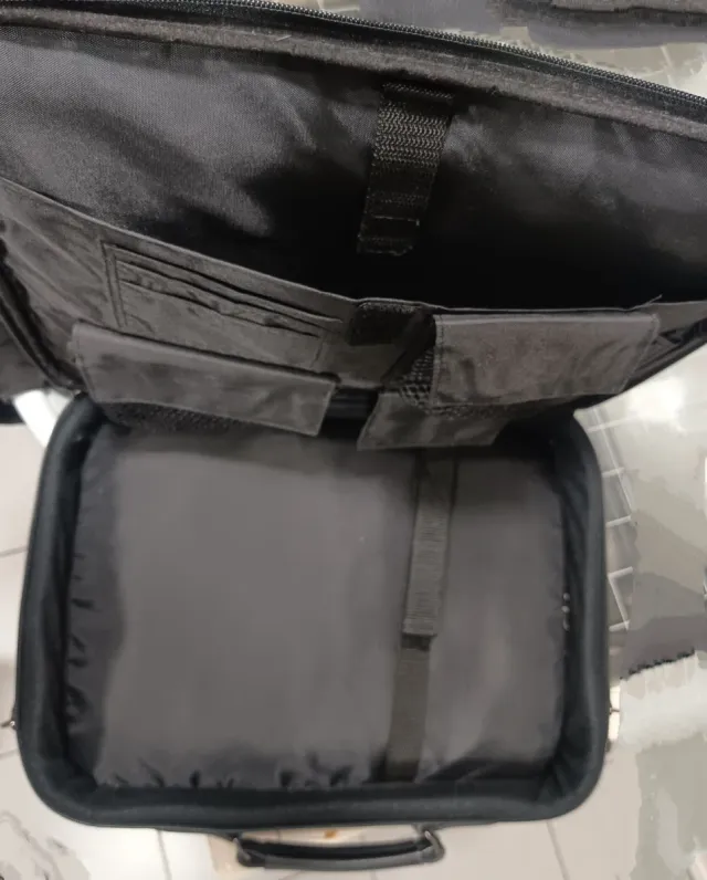 Maletín para portátil de tela reforzado negro