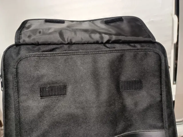 Maletín para portátil de tela reforzado negro