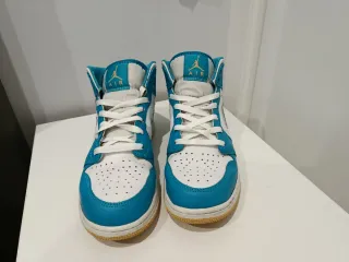 Zapatillas Jordan Air 1 Mid Aquatone