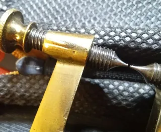 Herramienta Relojero Extractor Tornillos Rotos