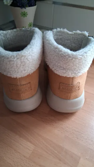 Botas Skechers Talla 37 Beige/Blanco