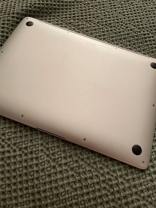 MacBook Air 2020 Intel i5 256GB 8GB RAM Argento