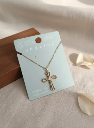 Collar Cruz Circonitas Mujer Dorado Acero