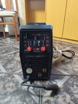 Soldadora MIG 205 Pro