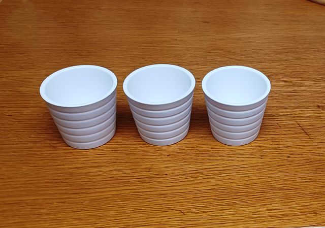 3 Vasi in Ceramica Bianchi