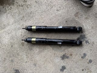 Amortiguadores traseros Montero Pajero V20