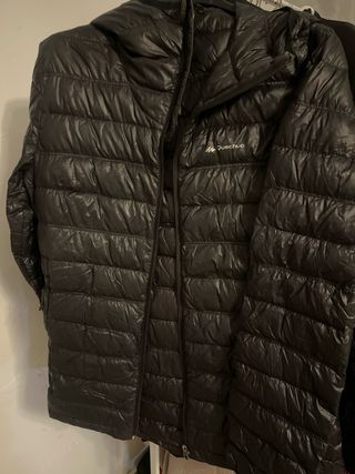 Chaqueta Quechua negra acolchada