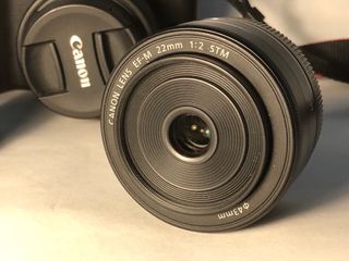 Cambio/ vendo Canon EOS M50 Mirrorless + objetivos