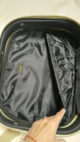 Maletín viaje semirígido neceser maquillaje Juvena