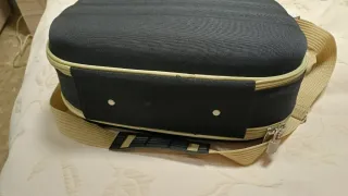 Maletín viaje semirígido neceser maquillaje Juvena