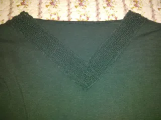 Blusa verde con encaje talla M mujer