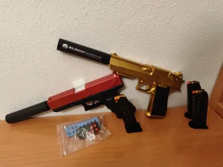 Pistolas de juguetes con accesorios