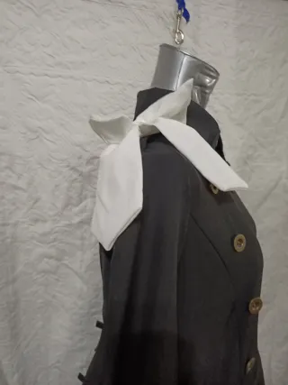 Vestido gótico medieval negro y rojo