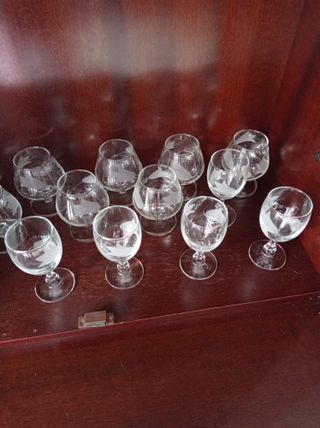 Juego de copas de cristal