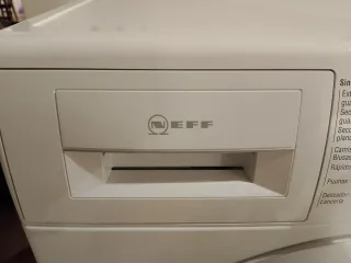 Secadora Neff Blanca