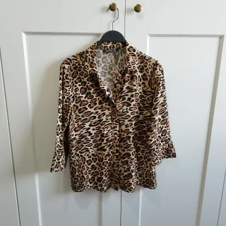 Camisa Zara Animal Print Talla M