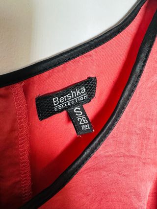 Blusa Bershka Roja Talla S