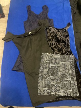 Lote 3 vestidos y falda Talla XS