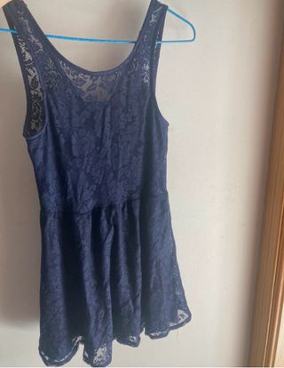 Lote 3 vestidos y falda Talla XS