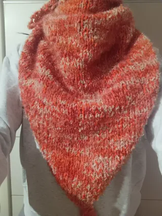 Sciarpa scaldacollo lavorata a maglia