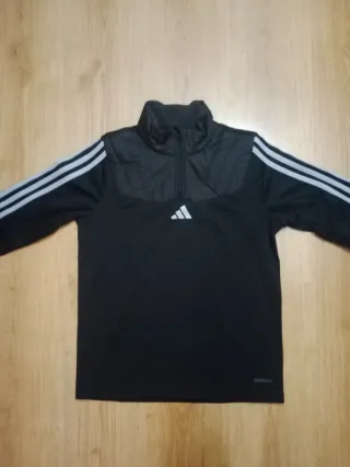 Sudadera Adidas negra con cremallera