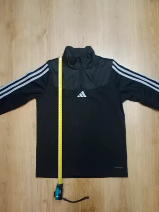Sudadera Adidas negra con cremallera