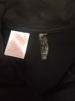 Sudadera Adidas negra con cremallera